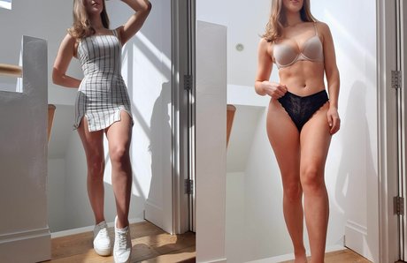 thenaomi99 modèle nu photo