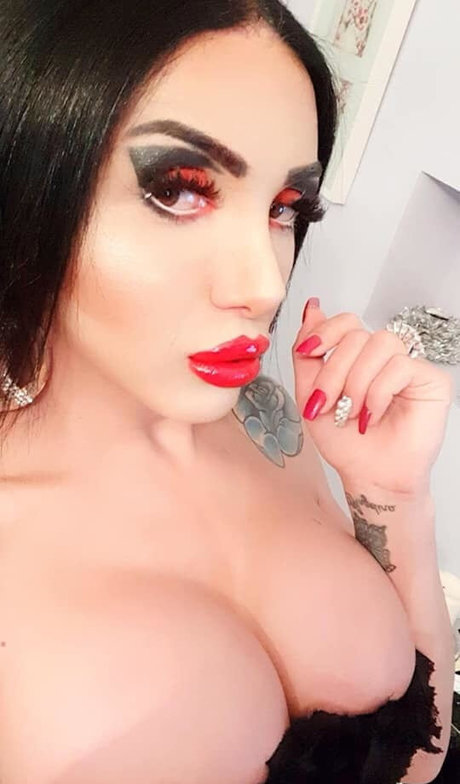 TS Afet Yakar pornstar xxx picture
