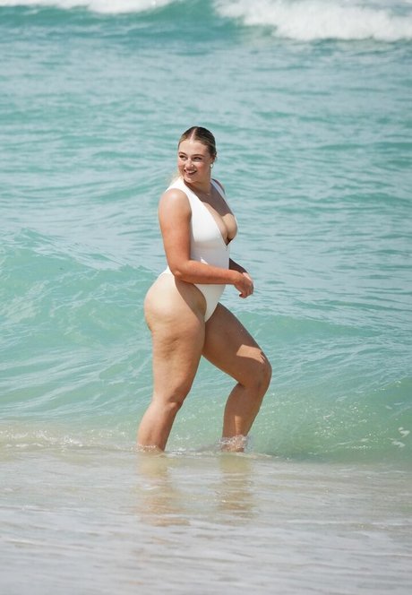 Iskara Lawrence modèle sexy image