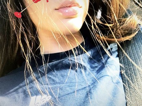 Brie Adeline modèle sexy images