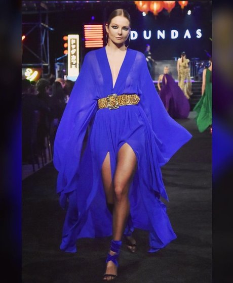 Eniko Mihalik sexe de star du porno des photos