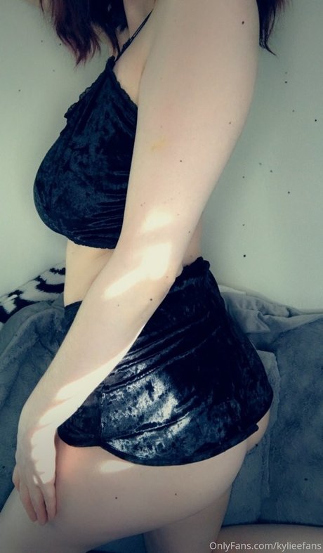 estrellas masculinas de TikTok onlyfans arte hd galería