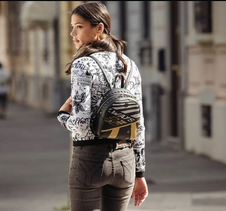 Sandra Dziwiszek estrella porno exclusiva galería