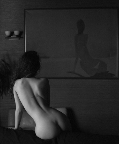 Petitesofi modelo pornografico imágenes