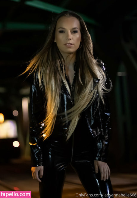 Lady Annabelle estrella porno en alta definición recopilación