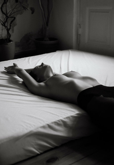 Kinga Chorostowska desnudos de estrellas foto