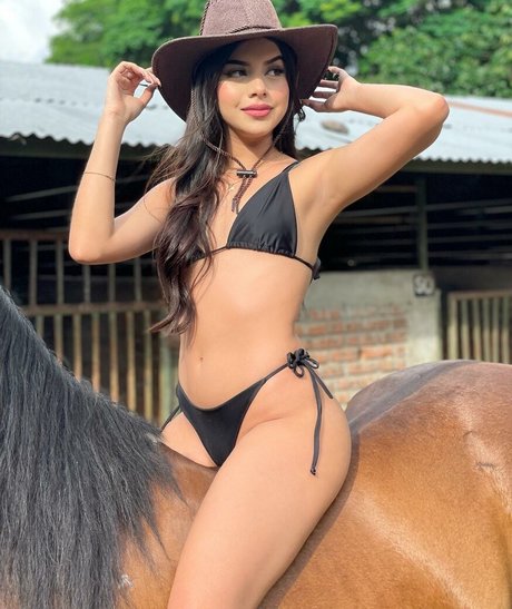 Camila Martinez star du porno belle images