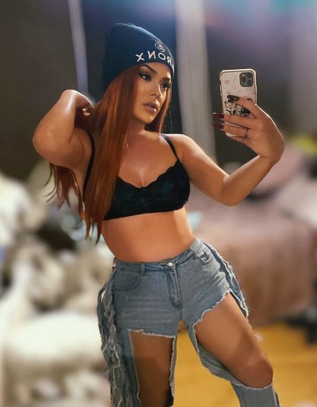 Imogen Loxley estrella porno atractiva fotos