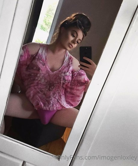 Imogen Loxley porn model photo