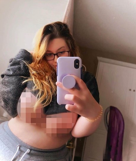 eileenexy étoile chaude img