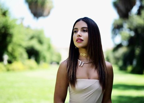 Cinthya Carmona arte estelar fotos