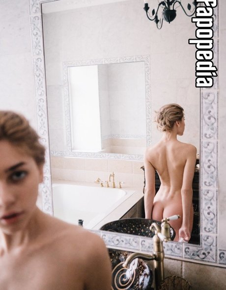 aemillin actrice porno img