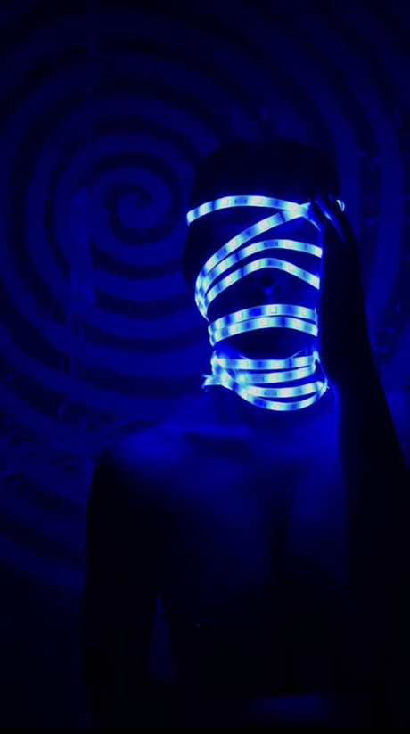 MidoriShake modèle magnifique images