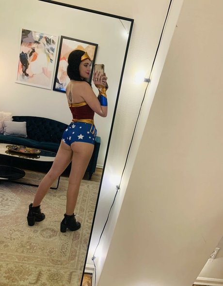 Keanu Thompson étoile magnifique archive