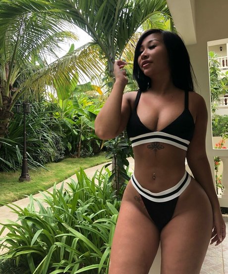 Nhi Tran pornstar art image