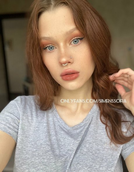 Simonssofia estrella porno desnuda imágenes