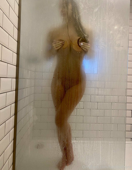 Arty Fakes star du porno xxx galerie