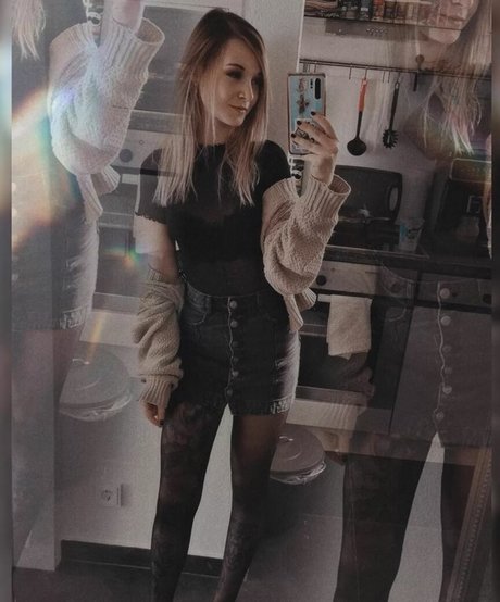 rainbowf0x porn model pics