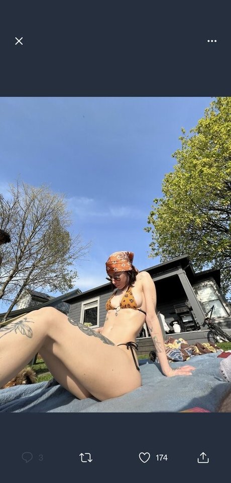 fuckinterweb star nude photos