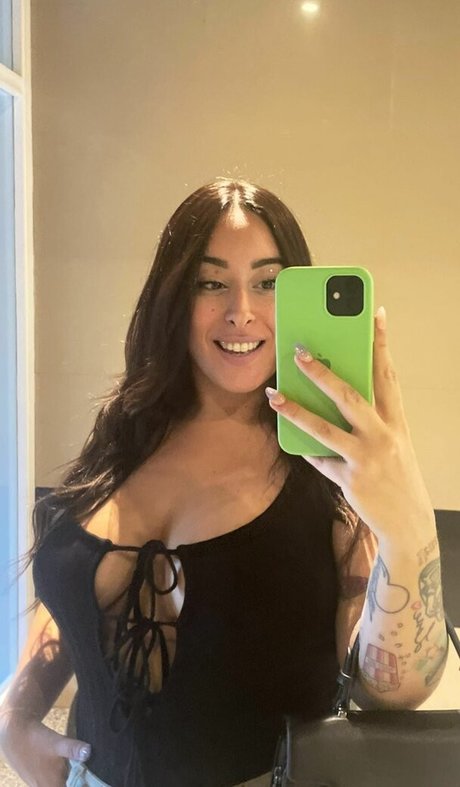 cristhilovex nude model picture