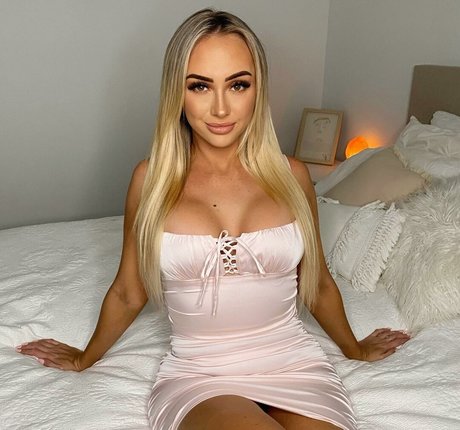 Taylah Small beautiful pornstar archive