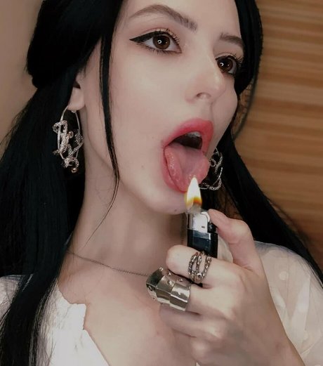 alexandra shock star beautiful pics