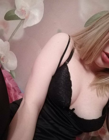 alexandra shock modelo caliente galerías