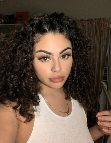 RosalbaNaomi hermosa estrella fotos