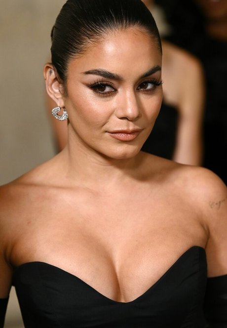 Vanessa Hudgens modelo porno imagen