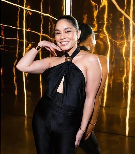 Vanessa Hudgens model hot image