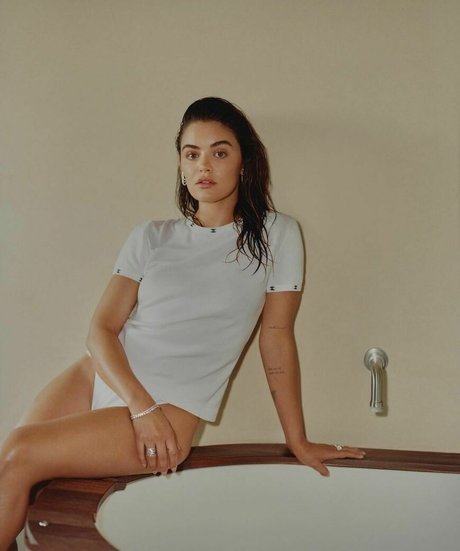 Lucy Hale star beautiful images
