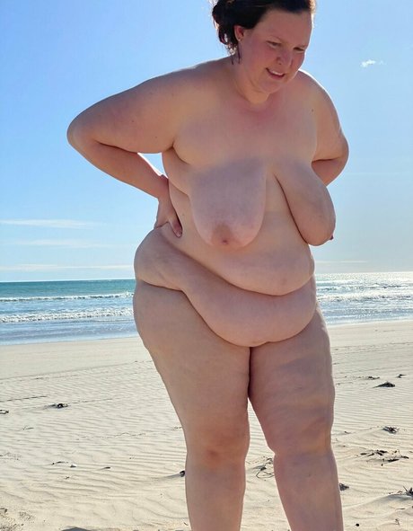 plus sizemum beautiful actress photo