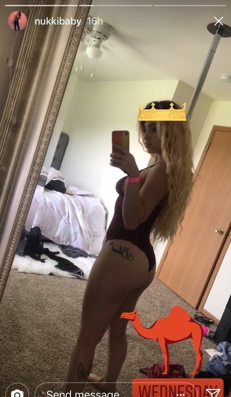 Ash Kaash nudes model photos