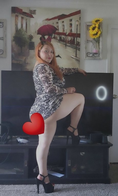 Yeslygomez1 star sexy picture