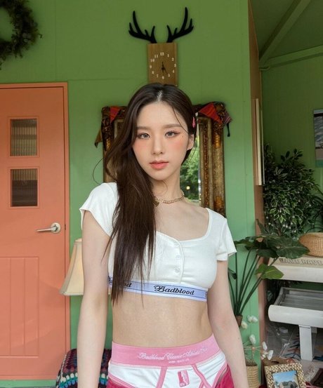 HeeJin star du porno nue image