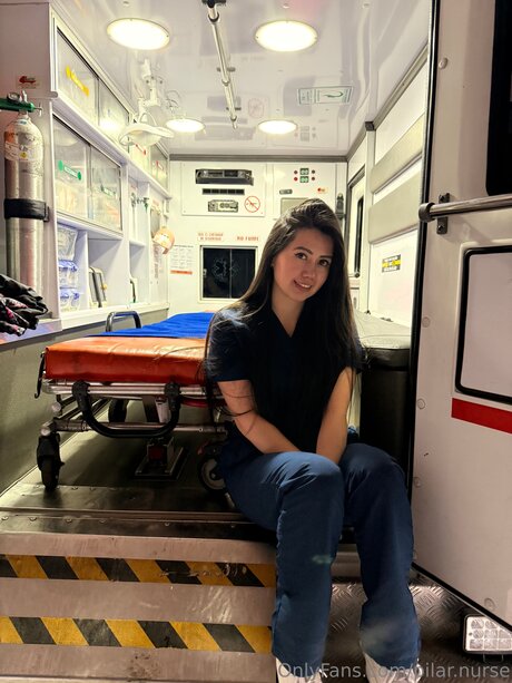 pilar nurse modelo desnudos galería