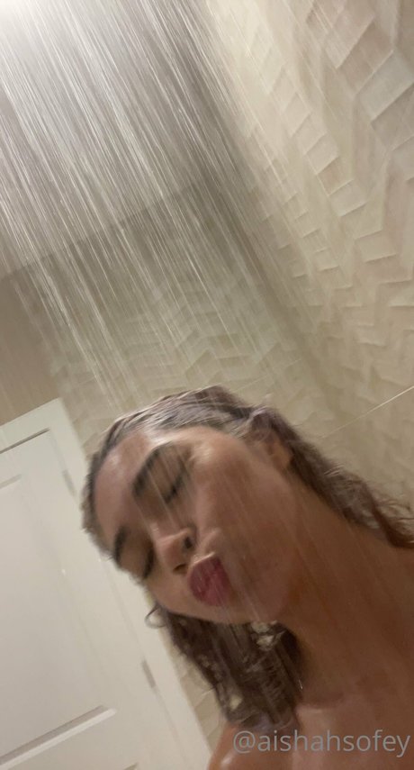Aishah Sofey_ perfect star photos