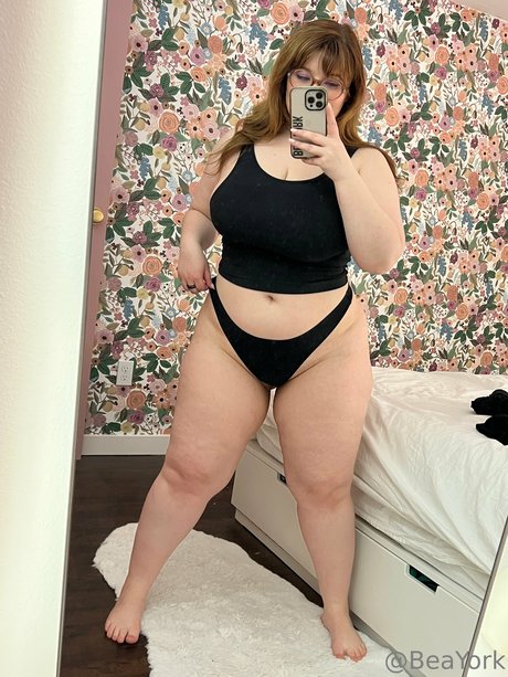 Bea York modèle porno galeries