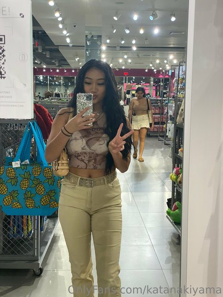 Katana Kiyama_ star du porno chaud galeries