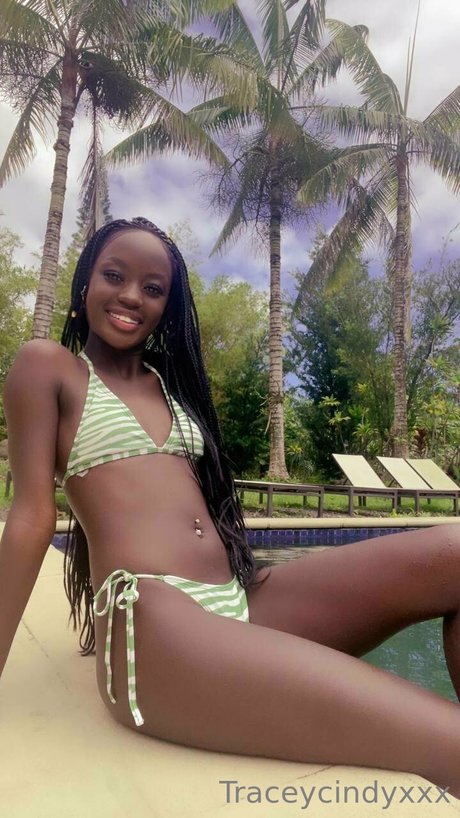 _Petite Doll_ actriz erótica galerías