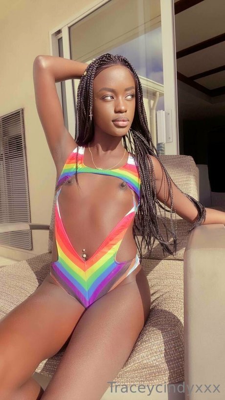 _Petite Doll_ arte modelo imágenes