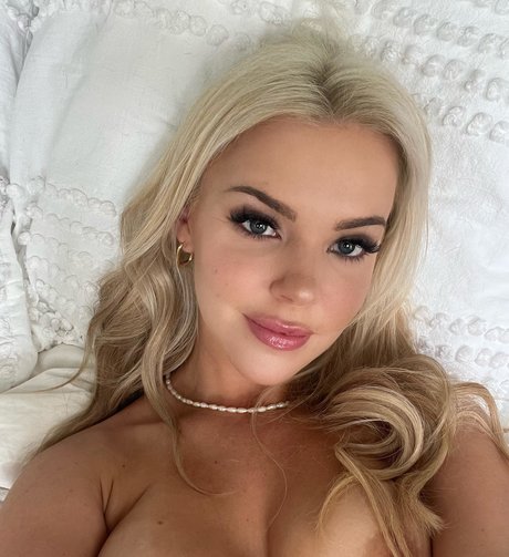 Katie Lalinde free pornstar photos
