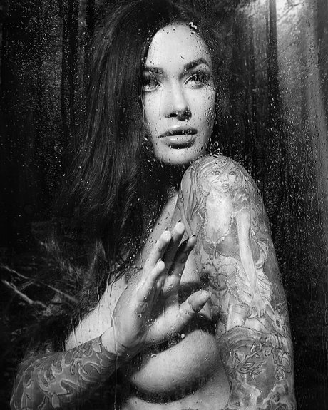 Jessica Wilde modelo porno foto