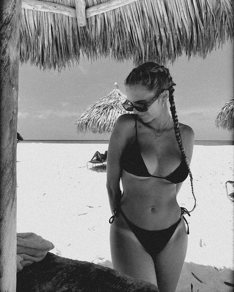 Lies Zhara_ modelo hd galería