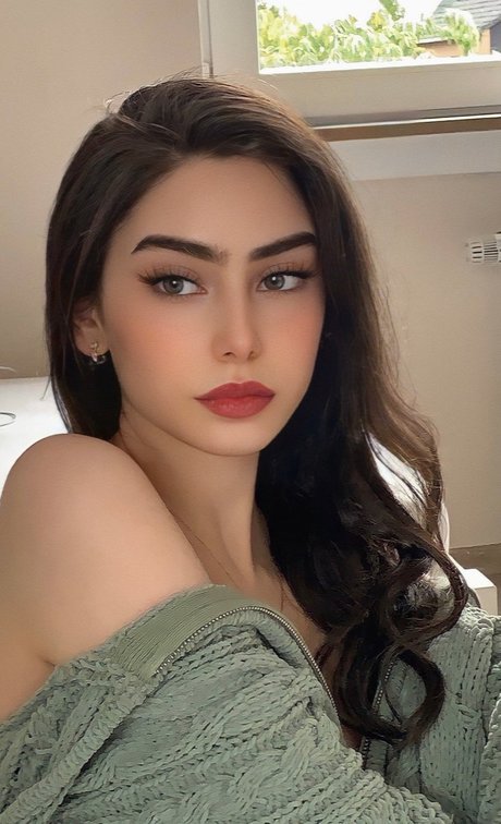 Mersweb nice actress image