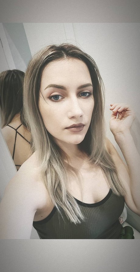 Narga Aoki top star img