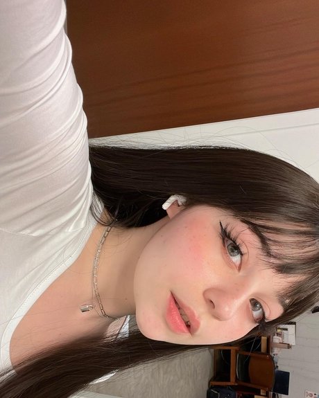 Sugashi_ actrice de nus image