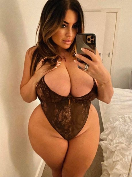 Dj Hannah B belle star du porno des photos