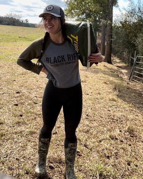 Hannah Barron Miniatura