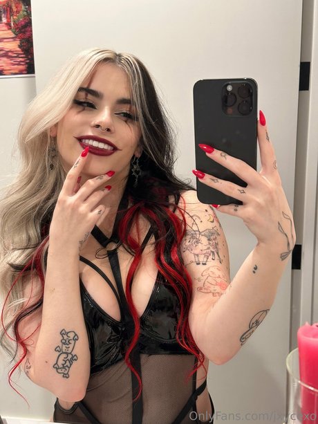 petite slut onlyfans hd images
